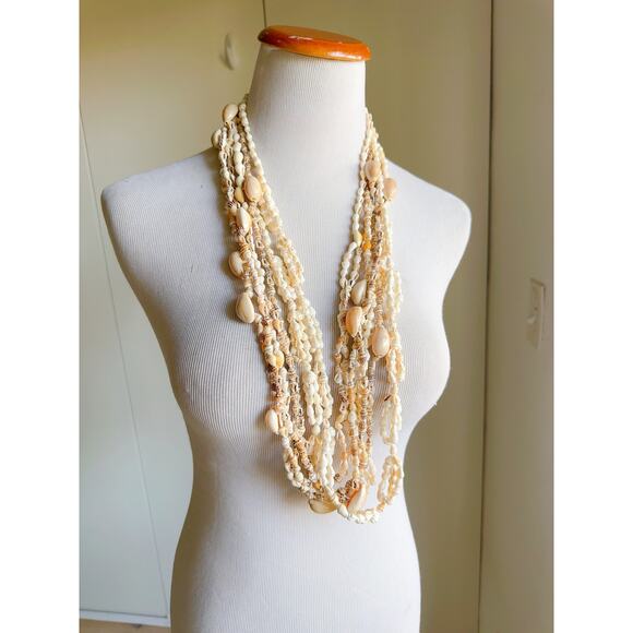 Vintage Set of Seashell Necklace Long Strands Beige Beachy Neutral - Picture 2 of 10